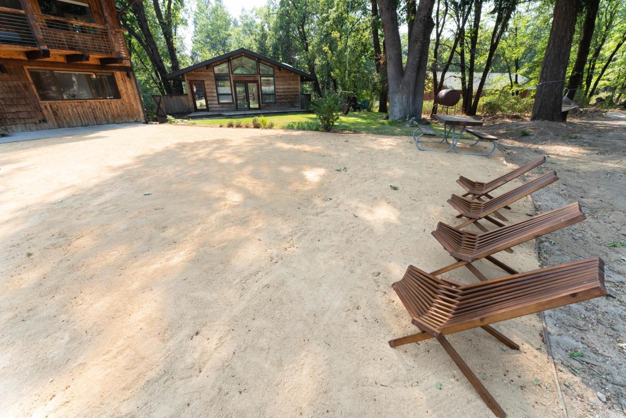 Hotel Basecamp 3*