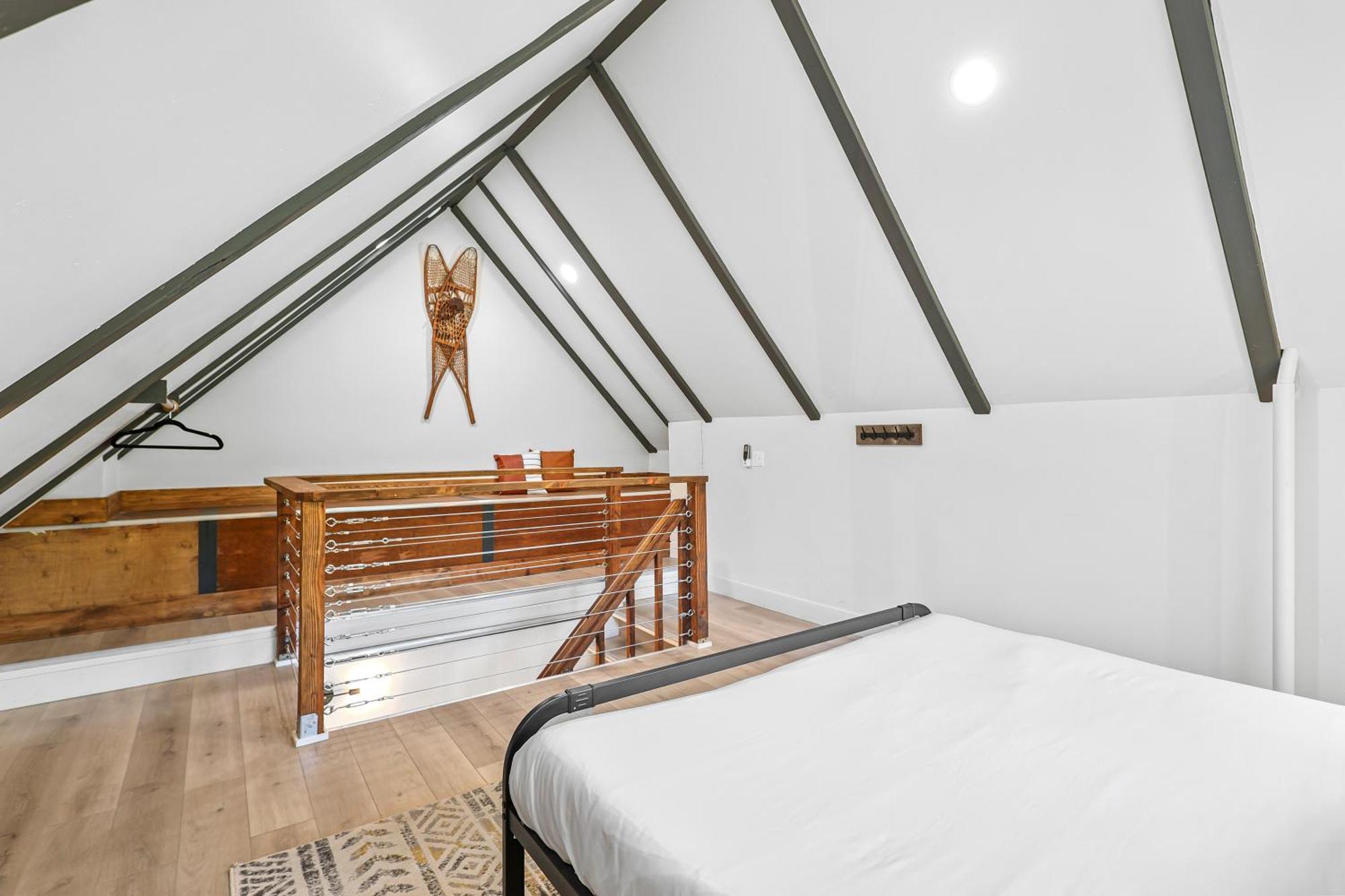 Hotel Basecamp 3*