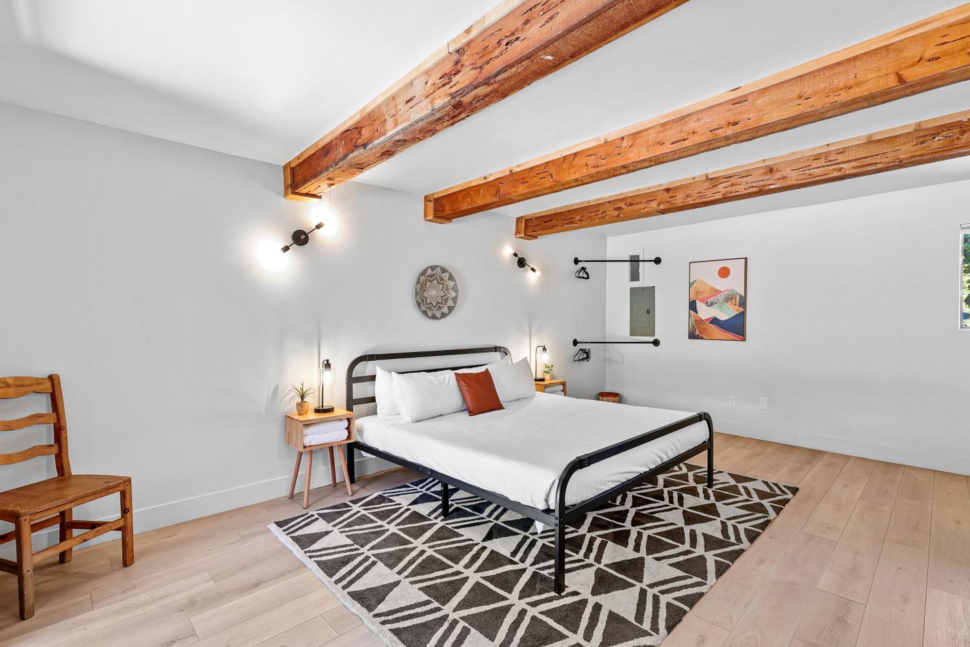 Hotel Basecamp